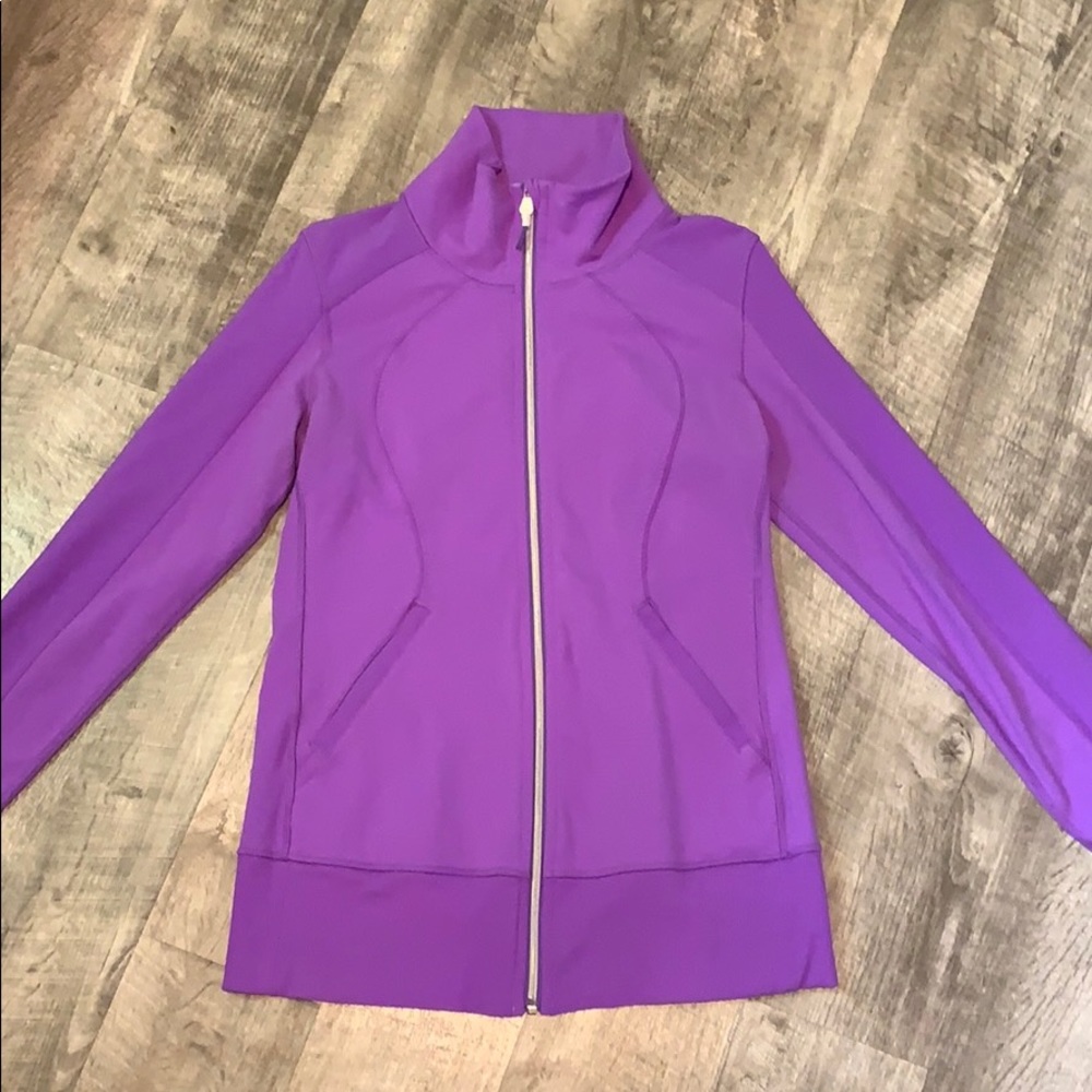 lululemon zip up.